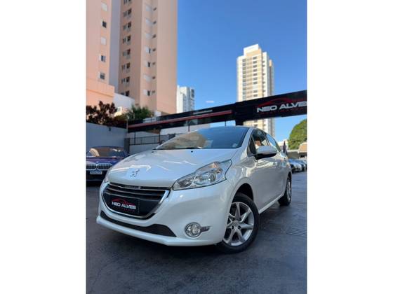 PEUGEOT 208 1.6 ALLURE 16V FLEX 4P AUTOMÁTICO PEUGEOT 208 1.6 ALLURE 16V FLEX 4P AUTOMÁTICO